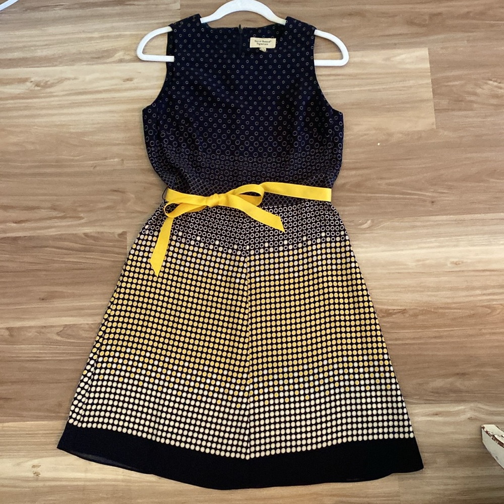 HARVE BENARD Black, Tan and yellow knee-length sleeveless sheath dress‎